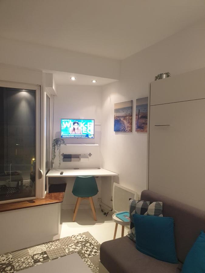 Studio Vue Mer Au Coeur De Malo Les Bains Pieds Dans L Eau Dunkirk Екстериор снимка